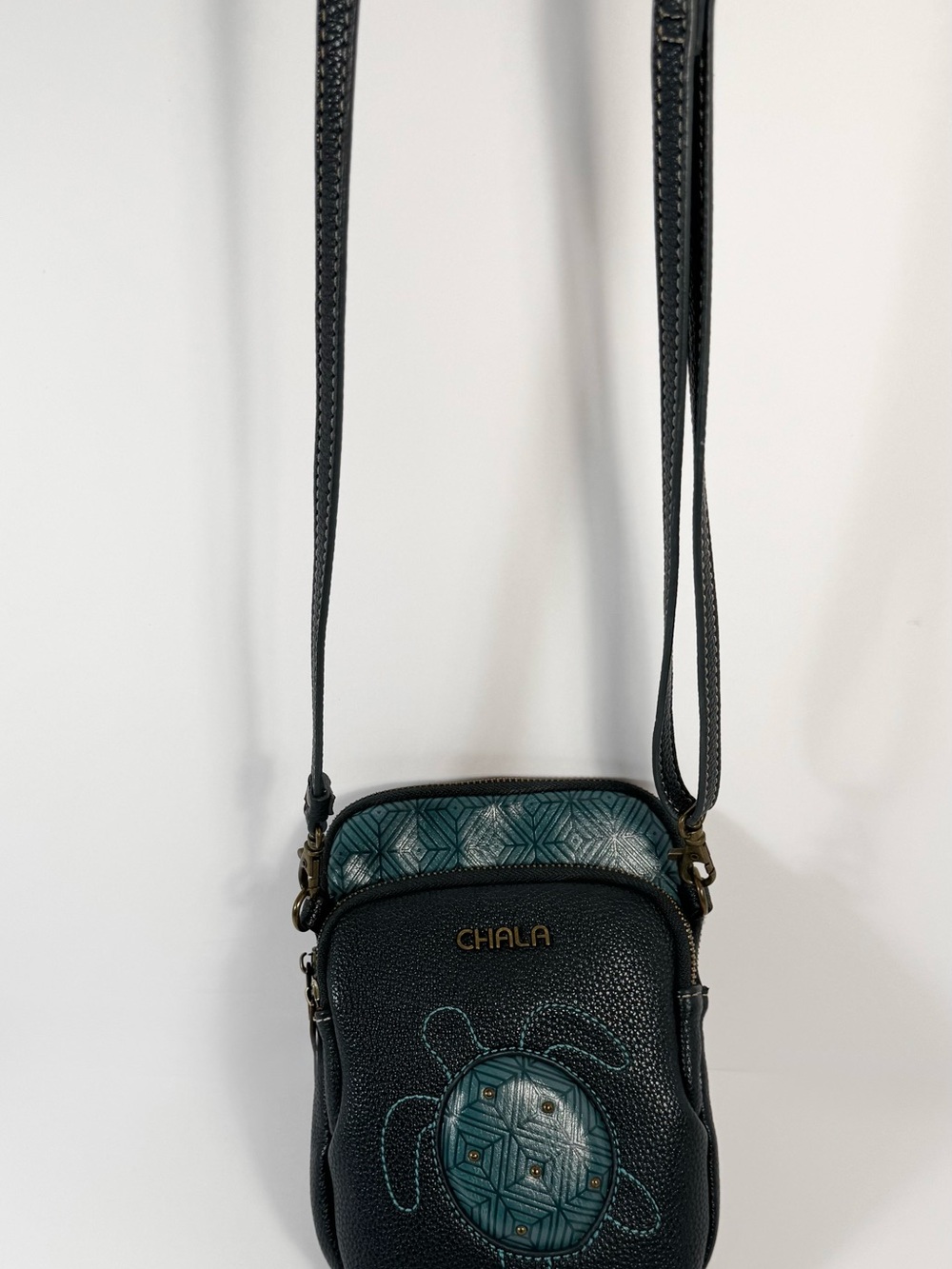 Chala Teal Turtle Crossbody Purse - Picture 14 of 14
